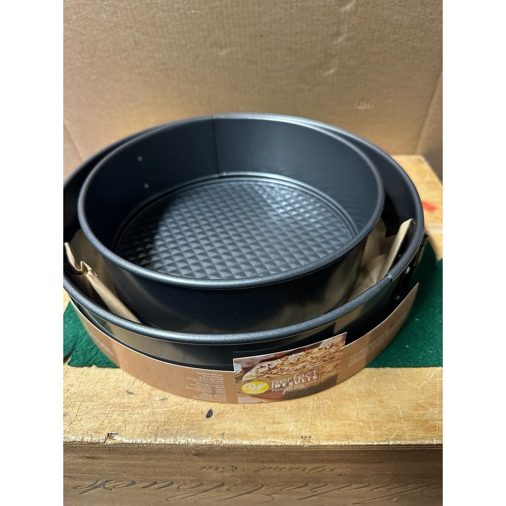 Wilton Perfect Results 2pc‎ Springform Pan Set 9" & 10" Nonstick